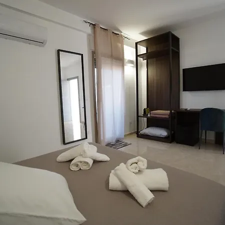 Grazia לינה וארוחת בוקר 3*